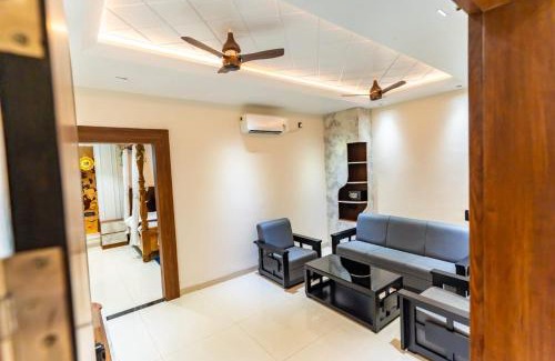 Warangal Hotel | Sri vaarahi hotel
