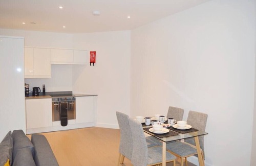 St Albans Apartment | St Albans Luxury Apartment , 5 mins Walk to the