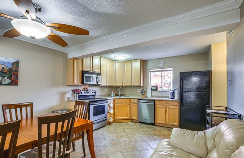 Airport Township House | St Ann Townhome < 1 Mi to International Airport!