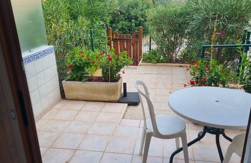 Saint-Aygulf Apartment | ST AYGULF, 2 rooms 39 M2, between TOWN CENTER and SEA (150m) WIFI AIR CONDITIONING