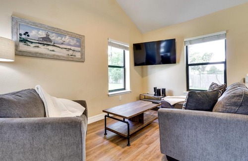 St. Cloud House | St Cloud Vacation Rental - Walk to Lakefront Park!