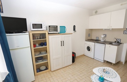 Latour-Bas-Elne Ski Chalet | St Cyprien large terrace beautiful bright apartment