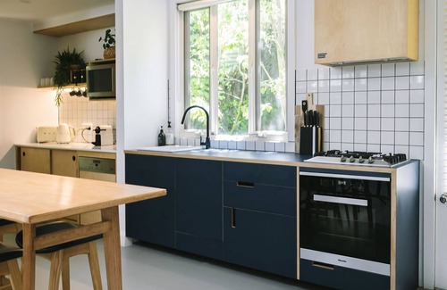 Daylesford House | St. Etienne Daylesford ~ Contemporary Styling!