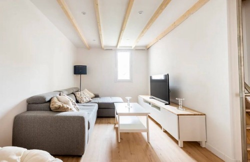 Palais de justice Apartment | ☘️ {St Fée sur les toits} * Downtown Marseille * Clim