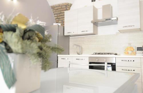 Lovere Old Town Apartment | St. George Apartment