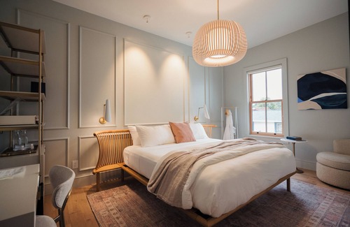 Bayfield Hotel | St. James Social