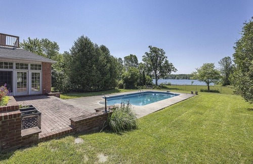 Kingston House | St. Lawrence River Estate