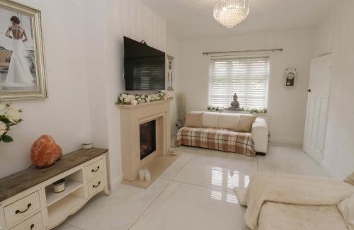Saddleworth House | St Mary's House