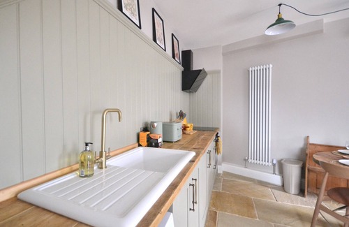 King's Lynn House | St Nicholas Corner. A vibrant, modern townhouse in the heart of King’s Lynn!
