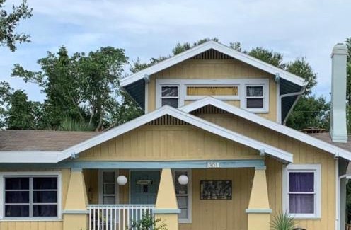 Crescent Lake Apartment | St Pete Vacation Rentals