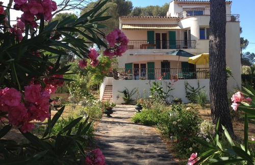 Saint-Raphael Villa | St RAPHAEL 400m from the beach 2 bedrooms sleeps 6