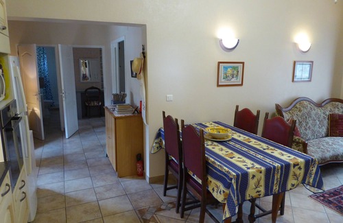 Rognonas Apartment | "St Sebastien" - sleeps 4, 2bed 2bath self catering Apartment heart of Provence