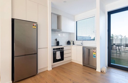 Remuera Apartment | St Vincent Charmer - Stylish Townhouse w CarPark