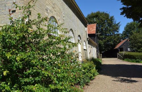 Saxmundham House | Stable Cottage at the Grove, Great Glemham