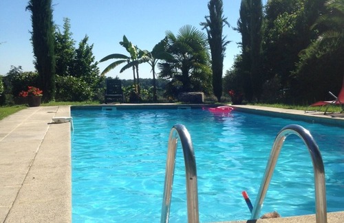 Hagetmau House | stable of swimming pool and tennis available