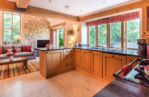 Batheaston Cottage | Stables, Batheaston - sleeps 6 guests in 3 bedrooms
