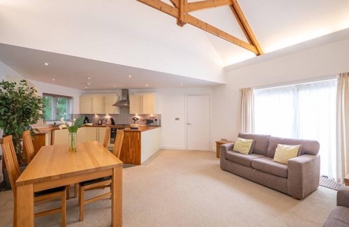 Carnon Downs Cottage | Stables Cottage (pet free)