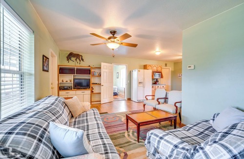 Sugarmill Woods House | Stables & Indoor Pool Access: Lecanto Retreat!