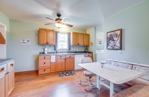 Sugarmill Woods House | Stables & Indoor Pool Access: Lecanto Retreat!