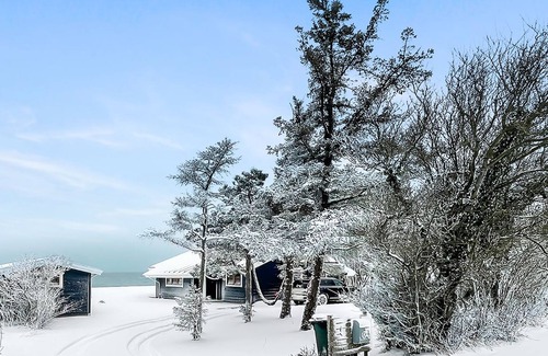 Gedser House | "Stacie" - 10m from the sea by Interhome
