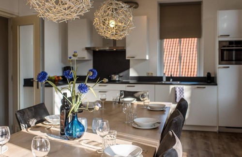 Nes Apartment | Staetige Dames 2, a spacious apartment (second floor) in the centre of Nes.
