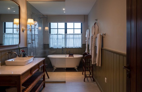 Ragala Bed & Breakfast | Stafford Bungalow