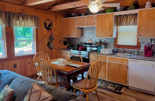 Newcastle Cottage | Stafford Cottage/Damariscotta Lake
