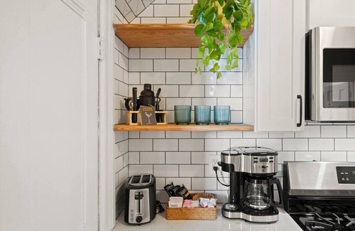 Saratoga Springs Apartment | Stained Glass Retreat by Saratoga Stays