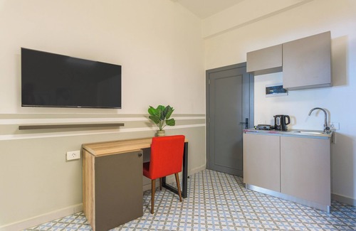 Mar Mikhael Apartment | Stairway - Cozy Studios In Mar Mikhael