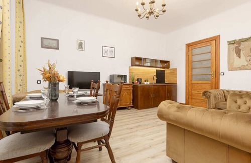 Nowa Praga Apartment | Stalowa 9 | Gold and Wood Apartment | Two Bedrooms