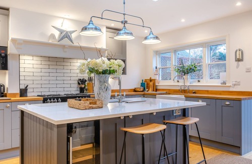 Maidstone House | Stamford Lodge - Four Bedroom House, Sleeps 8