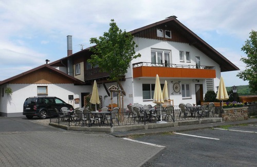 Edertal House | Standard Doppelzimmer - Waldhotel Dornröschenshöh
