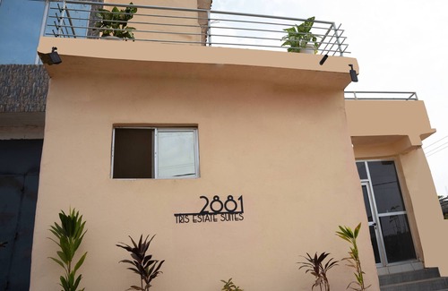 Margibi County Apartment | Standard Queen Room