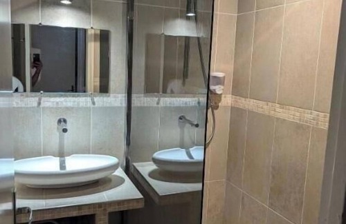 Nouan-le-Fuzelier Apartment | Standard room