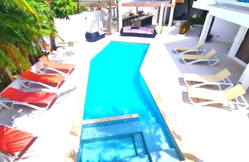 Cunucu Abao Apartment | Standard Studio in Aruba, pool, walking distance to Eagle Beach!