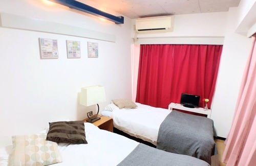 Shinsekai Apartment | Standard Twin Room East 23 people room 13 rooms - HOTEL AARON Tongtian East 701 / Osaka Ōsaka