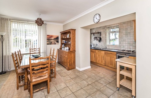 Braithwaite Cottage | Stanger Cottage - a cottage that sleeps 4 guests in 2 bedrooms