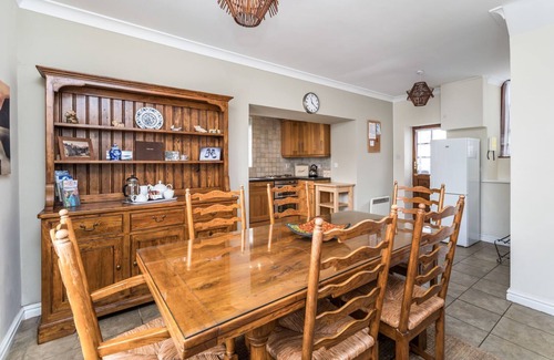 Braithwaite Cottage | Stanger Cottage - a cottage that sleeps 4 guests in 2 bedrooms