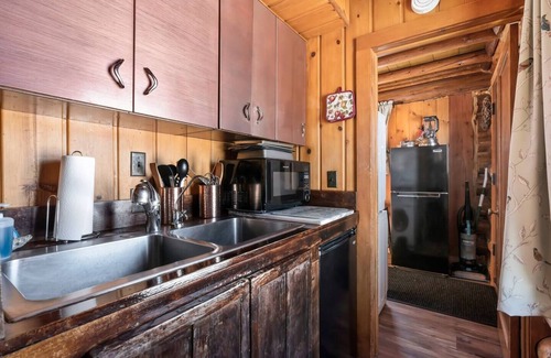 Stanley Cabin | Stanley Stays - The Wall Street Cabin