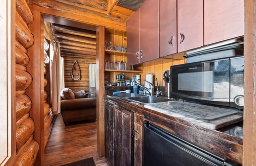 Stanley Cabin | Stanley Stays - The Wall Street Cabin