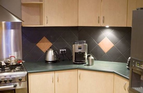 Dalcouth House | Stanthorpe Country Resort, 6 bedrooms for 12 guests