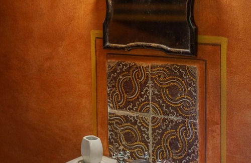 Ronciglione House | Stanza Mumbai