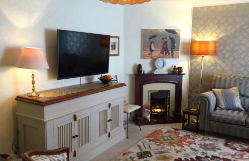 Folkestone House | STAPLEHURST COTTAGE