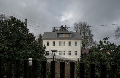 Jindrichovice House | Stará škola - Alte Schule, Loučná