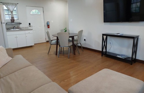 Estate Solberg Apartment | STAR FRUIT Apartment for work or getaway
