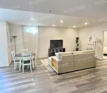 Wheaton-Glenmont Apartment | Star Light Retreat
