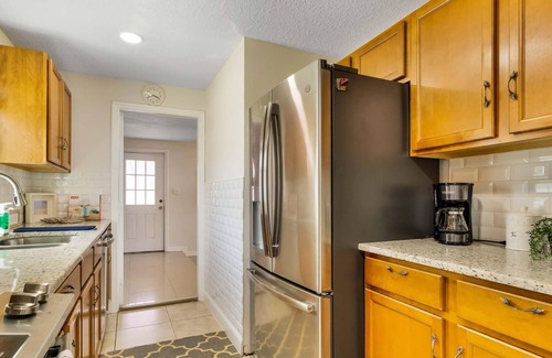 Sandalwood House | ~Star-Spangled Stay Sleeps 9 Mayo Clinic & Beach~