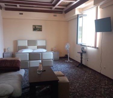 Parakar House | Star Zvartnoc Evn Airport
