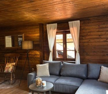 Breznik Plesivicki House | Stara hiža pod Okićem