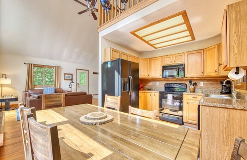 Waynesville House | Stare Way to Heaven - Secluded, 3BR,3BA, Hot Tub, Firepit
